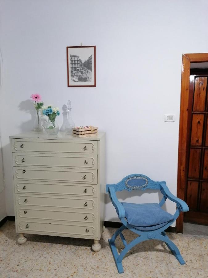 A Finesta E Titina Napoli